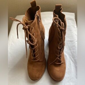 Elegant Brown Lace-Up Boots for Women Size 7.5